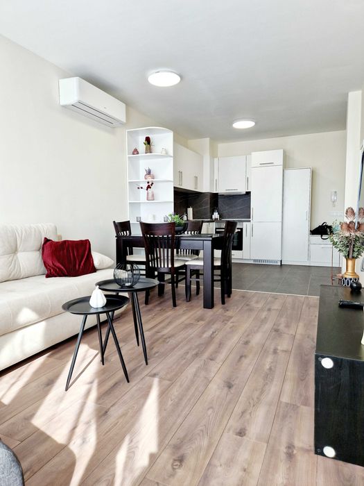 Двустаен апартамент за 5 човека за нощувки с паркинг в Комплекс Папая