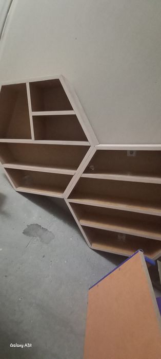 Полка маникюрная