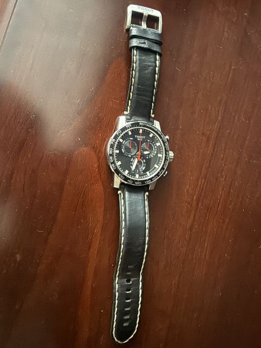 Продам часы Tissot T-Sport