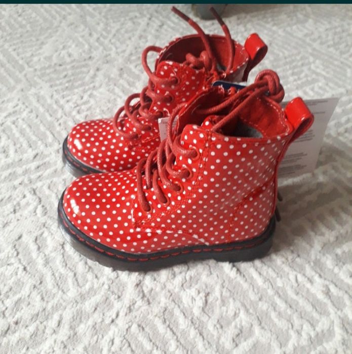 Ботинки детские новые