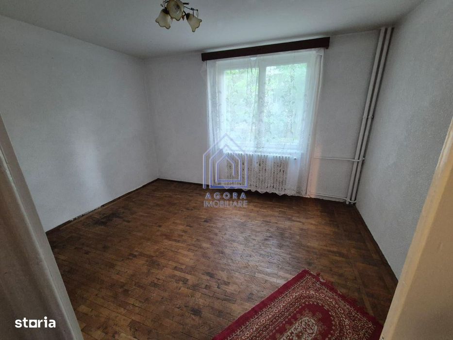 Apartament cu 3 camere - ultracentral — fotografia 1