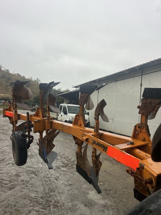 Plug Huard QR65 Kuhn 4 trupite