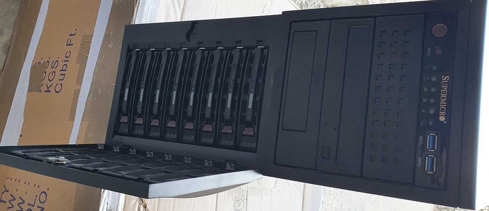 Dual EPYC Top Performance AI GPU Tower сървър 128GB DDR4, m.2, 8xLFF