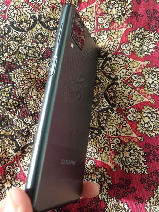 Samsung A12 koreyski