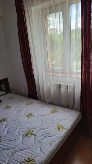 Inchiriez apartament