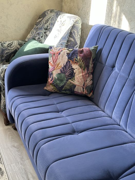 Продаю диван кресл