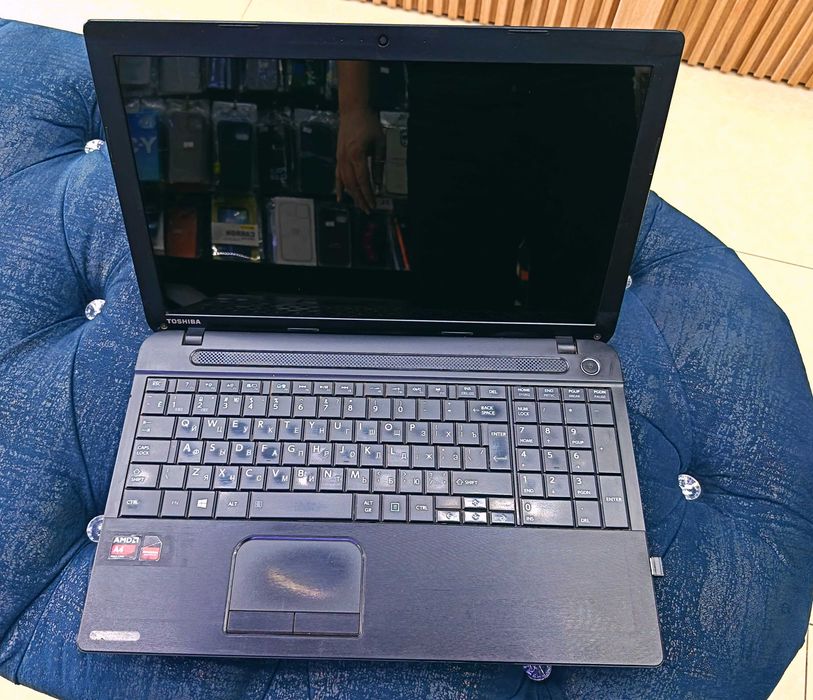 Noutbuk Toshiba 4 yaderli