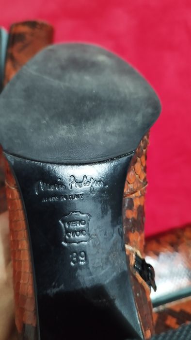 Продам сапоги из питона(винтаж)
