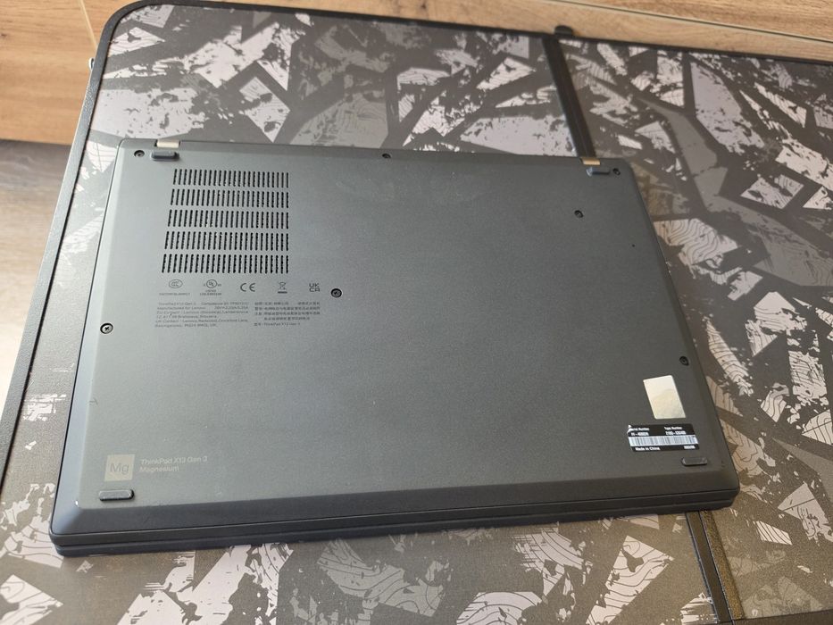 Lenovo ThinkPad X13 Gen 3 Touch / i5-12th / 16GB Ram / 256 SSD