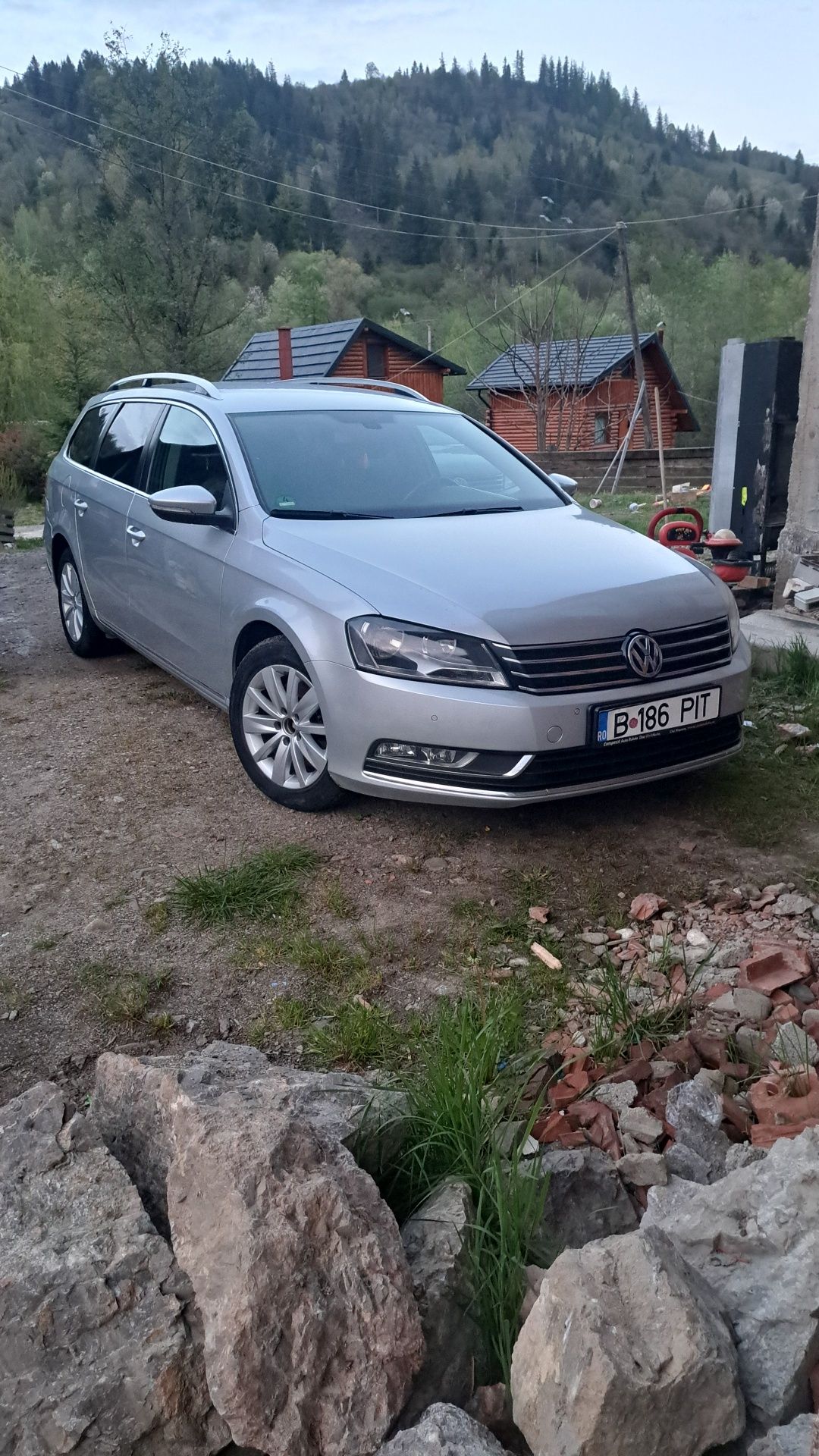 Volkswagen Passat variant B7 comfortline 2.0 tdi Suceava • OLX.ro