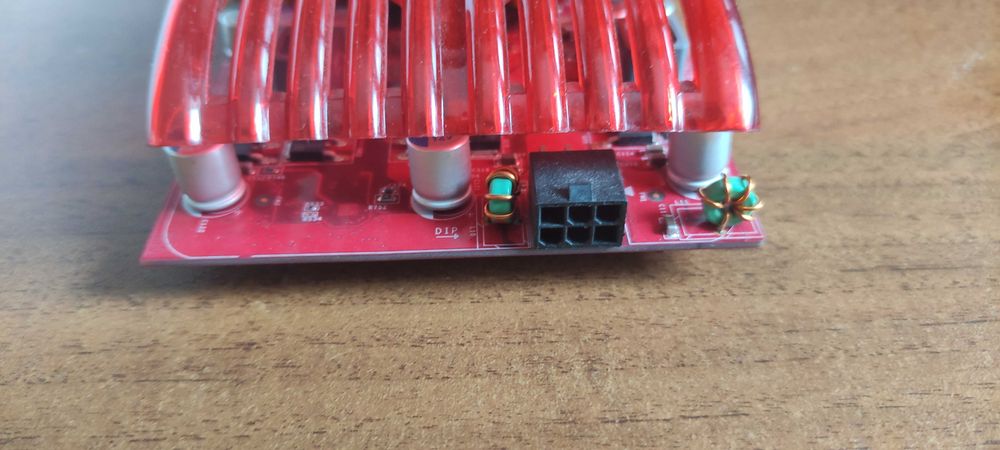 Видеокарта GeForce 9600GT 1Gb