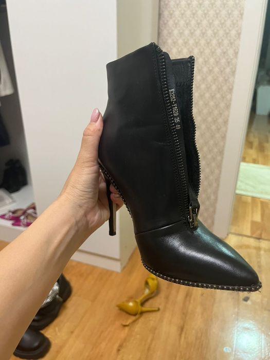 Продам обувь каждую за 7000