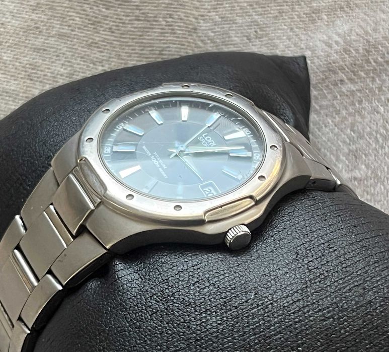 Ceas Lorus Sports Titanium Seiko VX42 100m rezistent titan