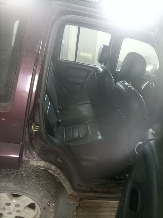 Jeep cherokee de vânzare sau dezmembrare