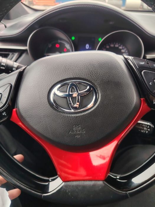 TOYOTA C-HR 2018 — imagine 3