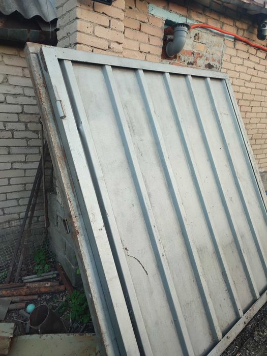 Продам   ворота.