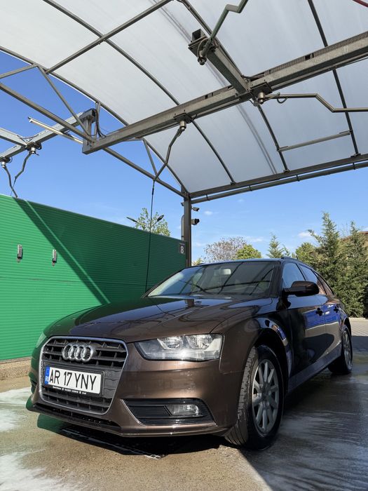 AUDI A4 2012
