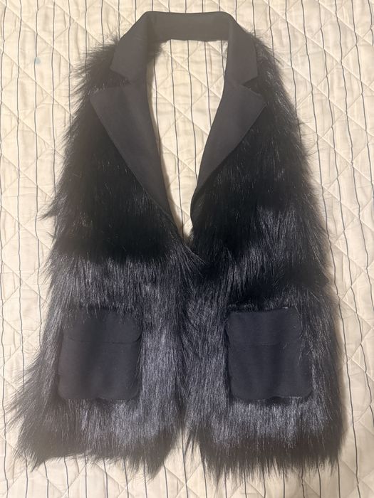 Armani елече с косъм