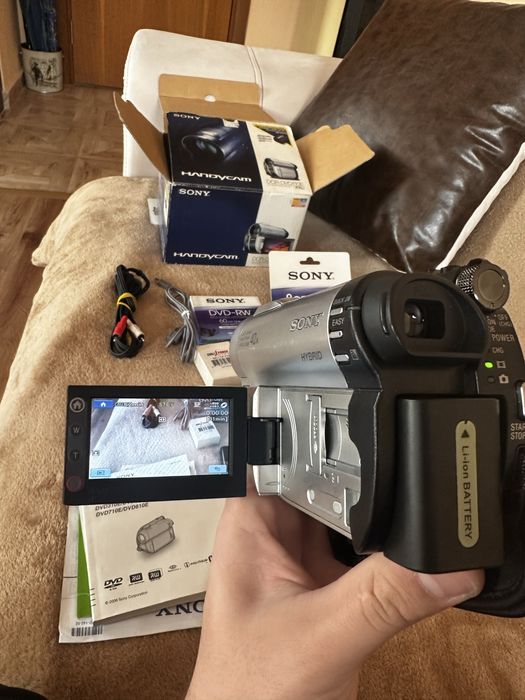 Sony Handycam DCR-DVD110E