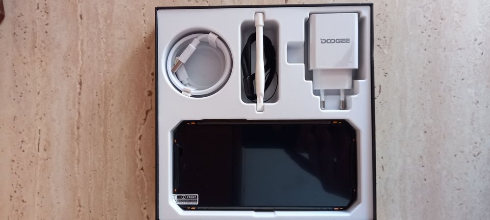 Doogee  s96 pro NOU  android 10,dual sim,128 rop, 8GB RAM