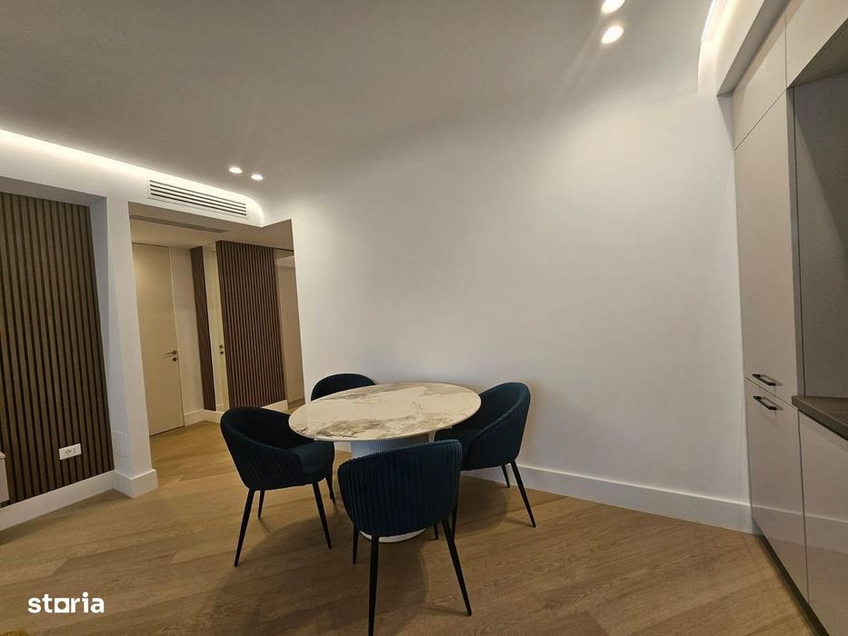 Apartament 3 camere de închiriat – Cortina 126 | Balcon generos