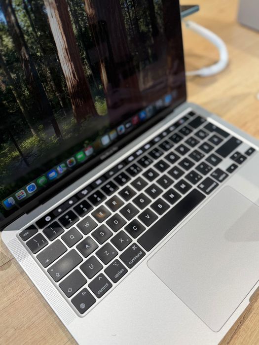 Macbook Pro M2 2022 13-inch TouchBar 512Gb/8GB RAM/Garantie 12 luni @atsgsm.ro