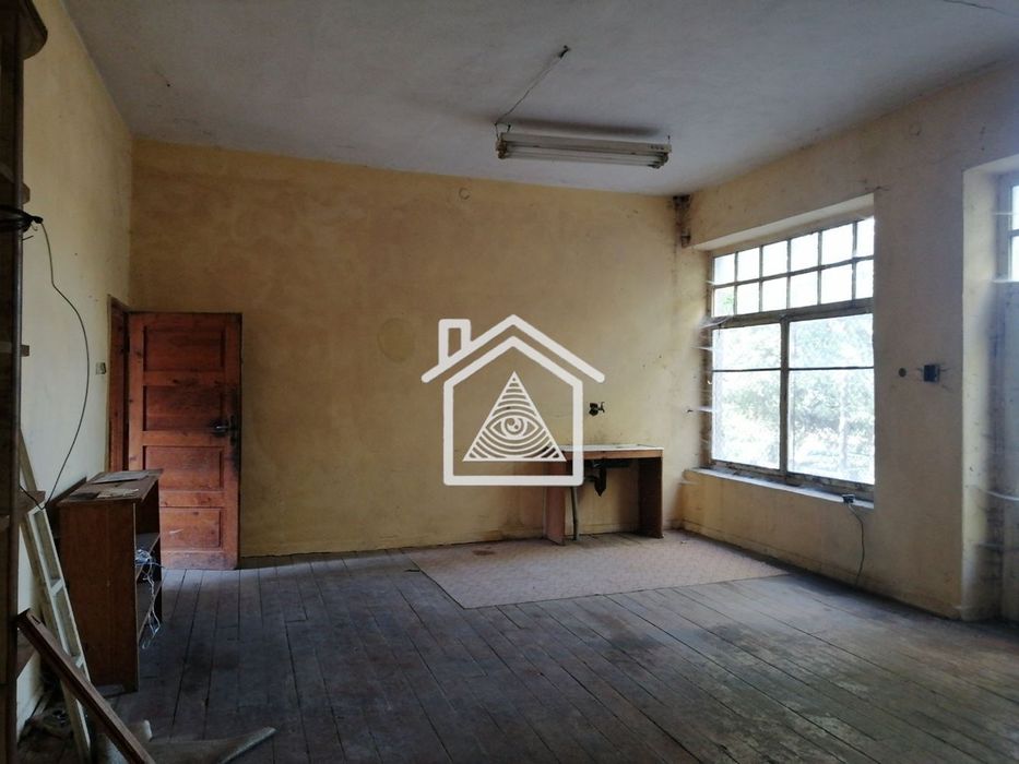 Къща в Пловдив, област-с.Новаково площ 240 цена 60000