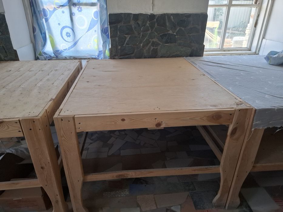 Продам деревянные столы