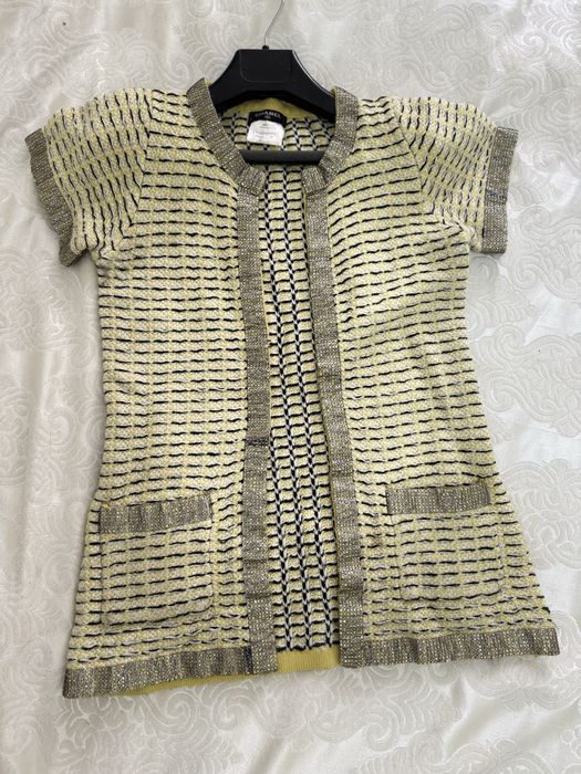 Продаю двойку вязанная со стразами