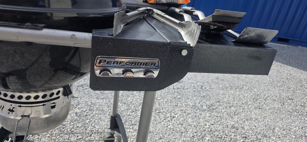 Weber Performer 57 см барбекю на дървени въглища + аксесоари