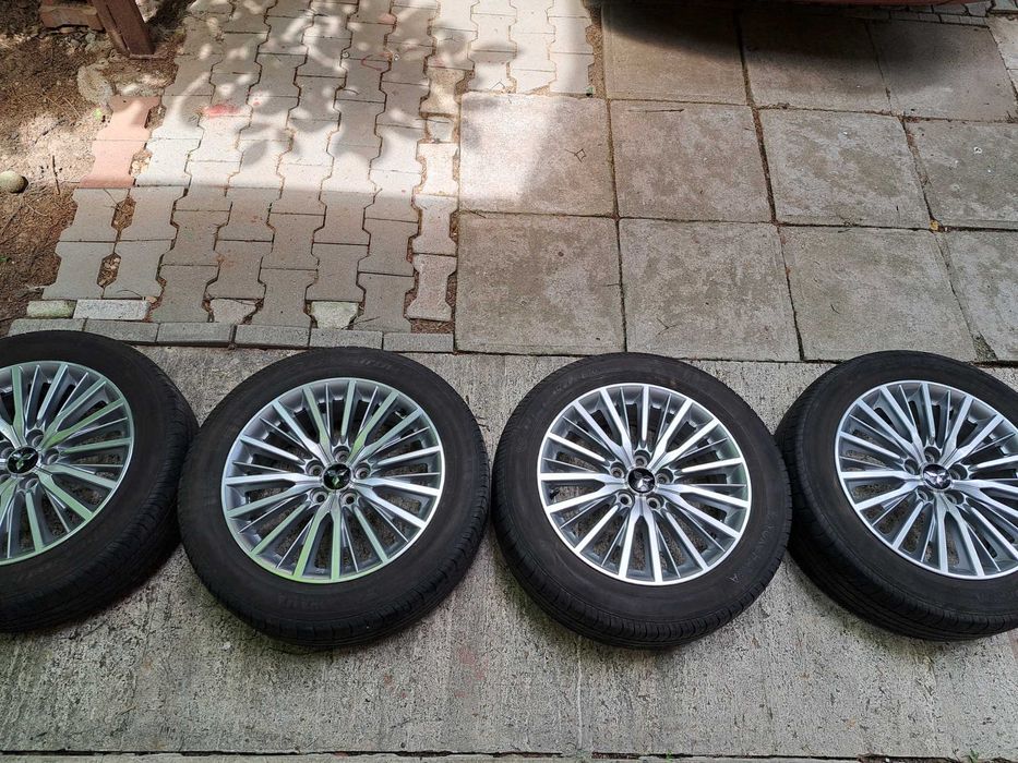 Jante aliaj 18 originale Mitsubishi Outlander + anvelope de vara