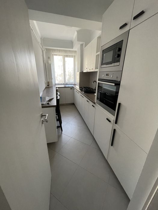 Apartament 3 camere bloc nou Crinului centru cu parcare subterana