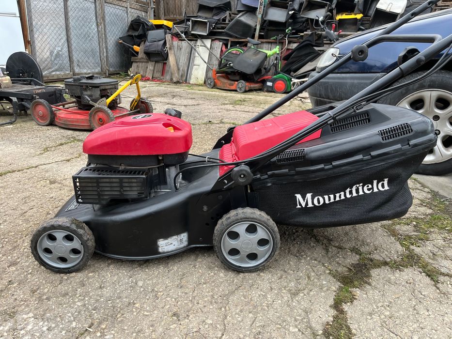 1: Самоходна моторна косачка Mountfield 4.7 hp