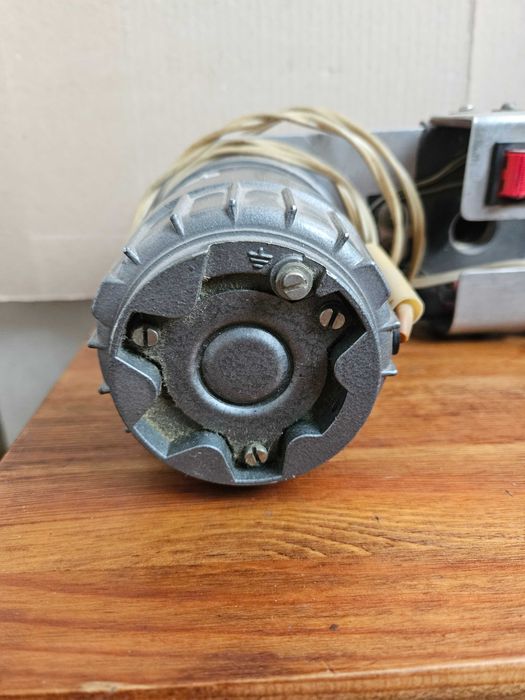 Электродвигатель