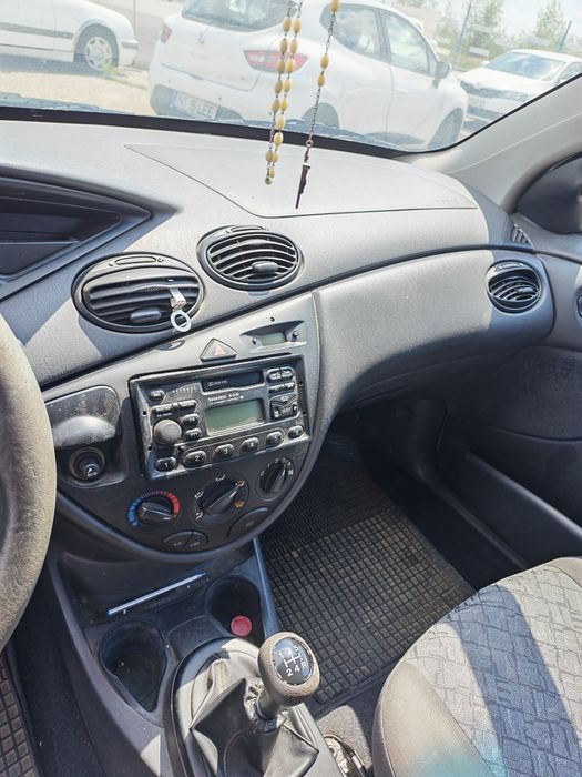 Ford Focus 1.4 benzina
