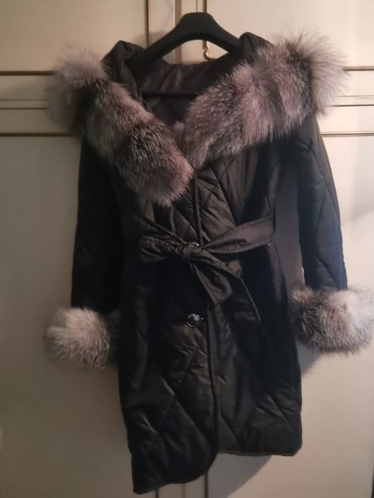 Geaca  de fâș cu gluga si vulpe polara