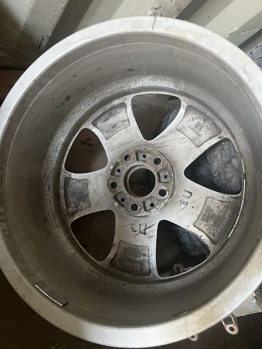 Продам 132 стиль р19 разноширокие