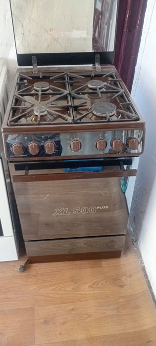 Продам газ плиту Кайзер