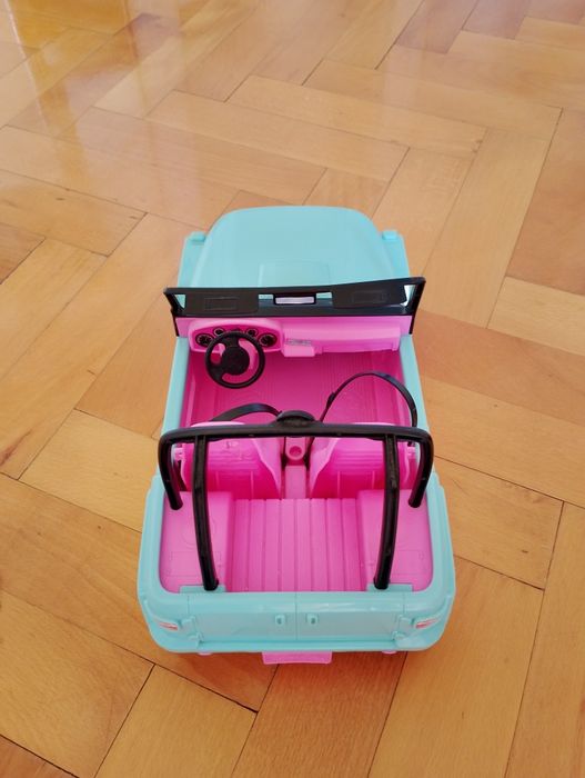 Mașinuță superbă Barbie