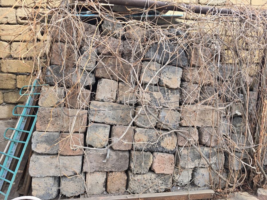 Продам б/у шлакоблоки