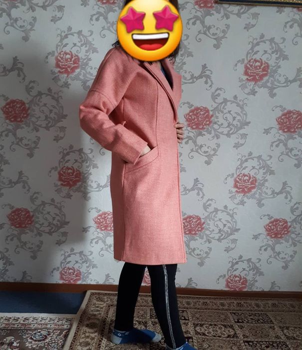 Шикарное пальто фирмы