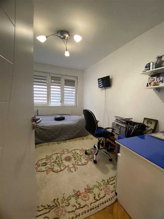 Дава се под наем Тристаен апартамент в Бургас, Възраждане - 84 кв.м за 280.5 € - Снимка #2