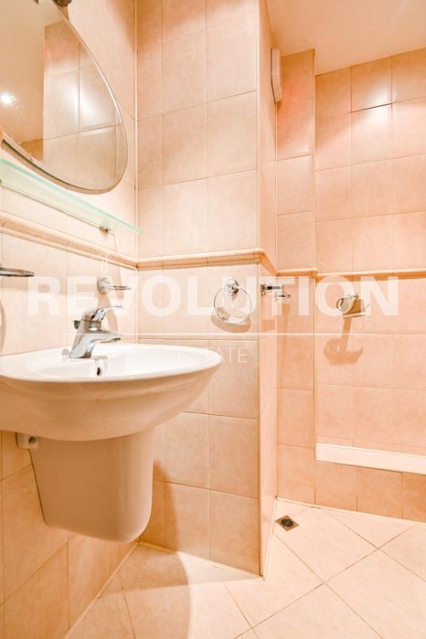 Дава се под наем Двустаен апартамент в София, Изток - 70 кв.м за 700 € - Снимка #6