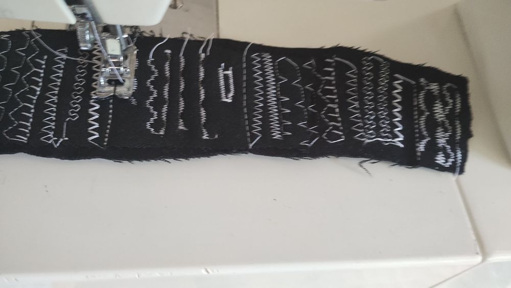 Шевна машина NECCHI 559