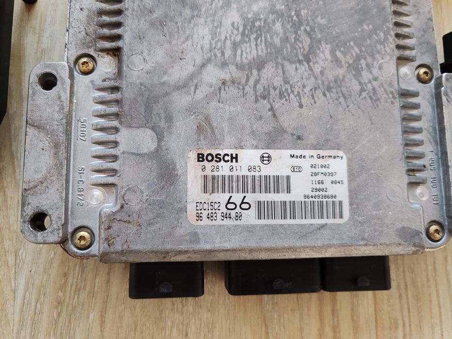 Продавам работещи оригинални части за Peugeot 206