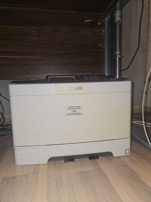 Лазерен Цветен Принтер Lexmark CS510de + Всички тонери