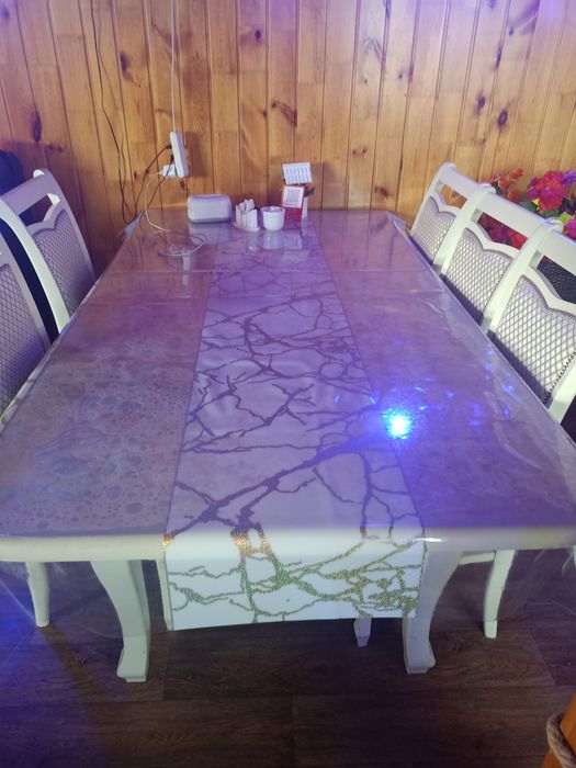 Продам Столы  без стульев