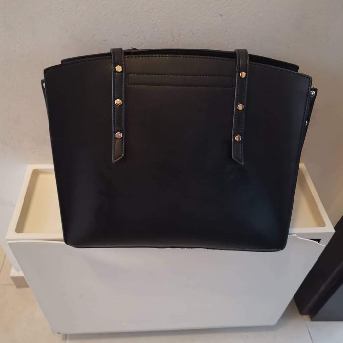 Дамска чанта Guess