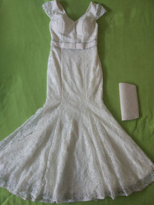 Официална дълга рокля от дантела /абитуриентска, булчинска/