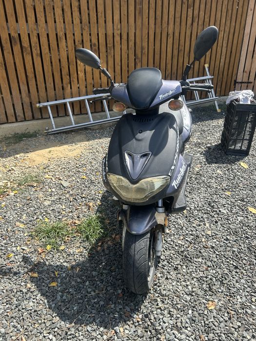 Vand urgent scuter motor 80cc